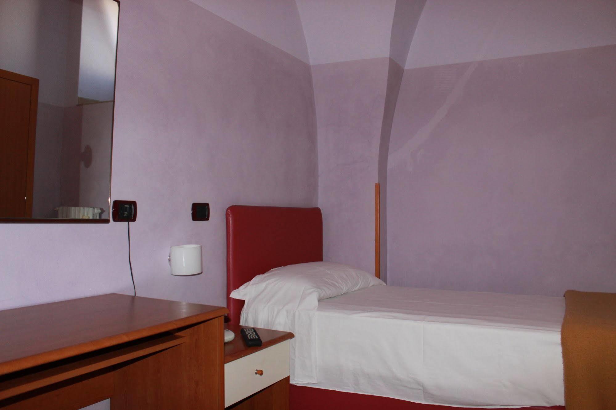 Albergo Ristorante Del Cacciatore Foggia Zewnętrze zdjęcie