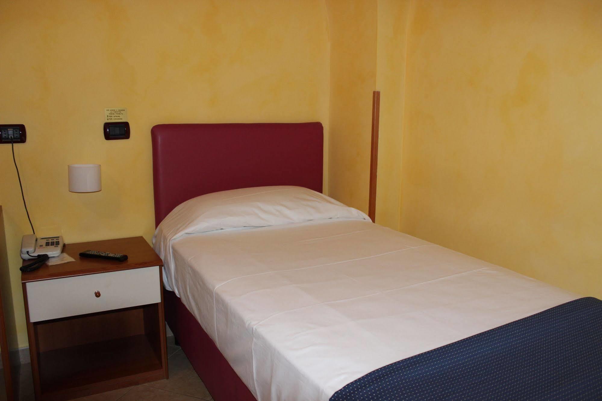 Albergo Ristorante Del Cacciatore Foggia Zewnętrze zdjęcie