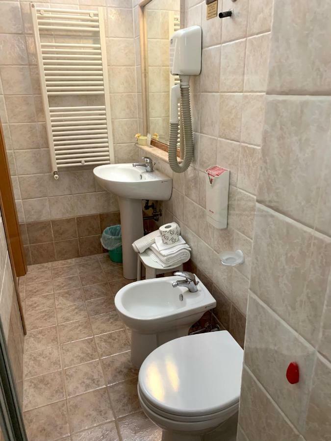 Albergo Ristorante Del Cacciatore Foggia Zewnętrze zdjęcie